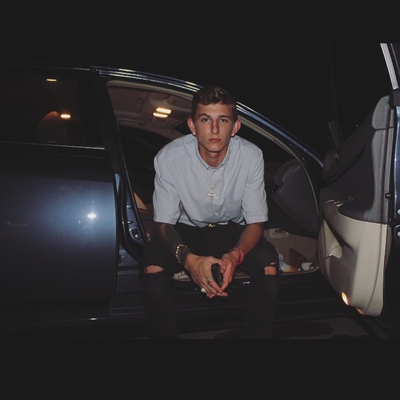 Meet your Posher, Ben - Picture 2 of 8